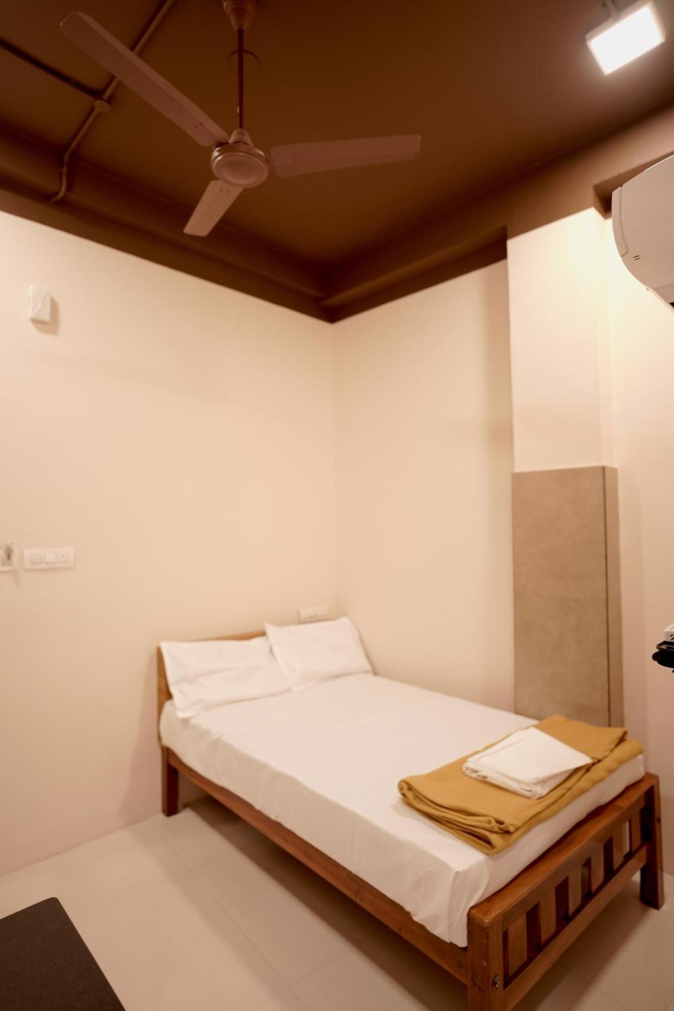 ホテル Reach Residency Kochi エクステリア 写真