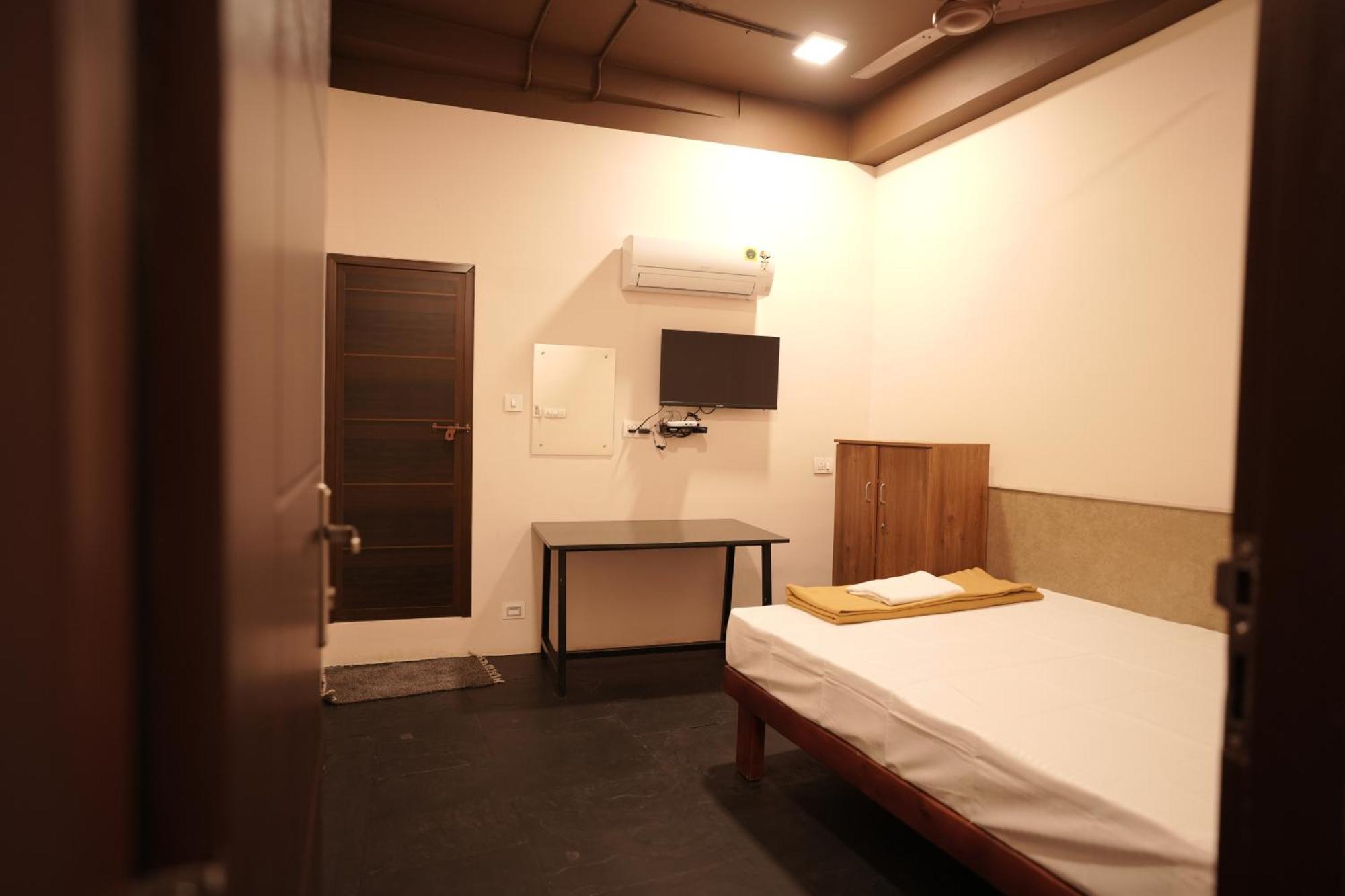 ホテル Reach Residency Kochi エクステリア 写真