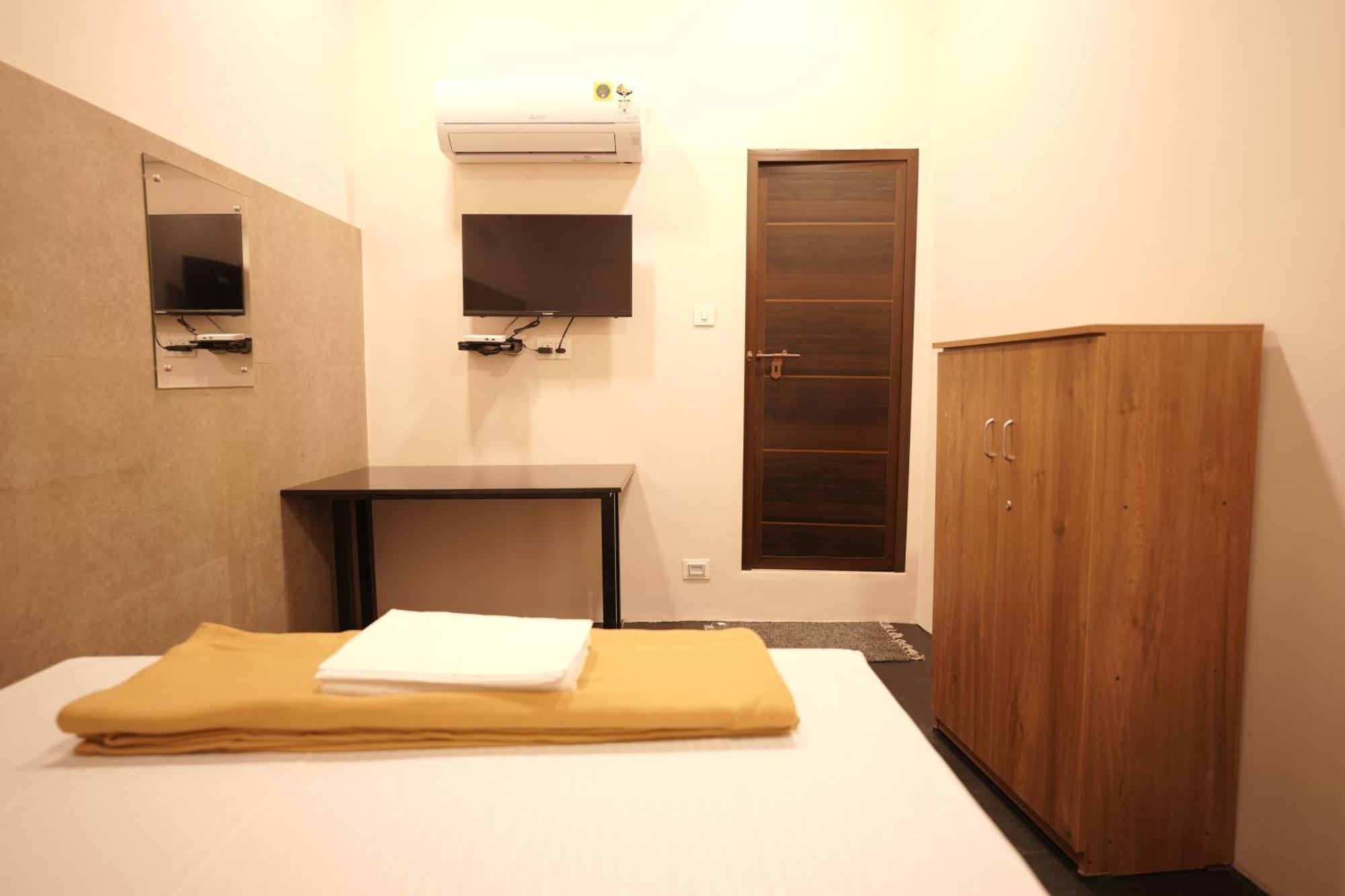 ホテル Reach Residency Kochi エクステリア 写真