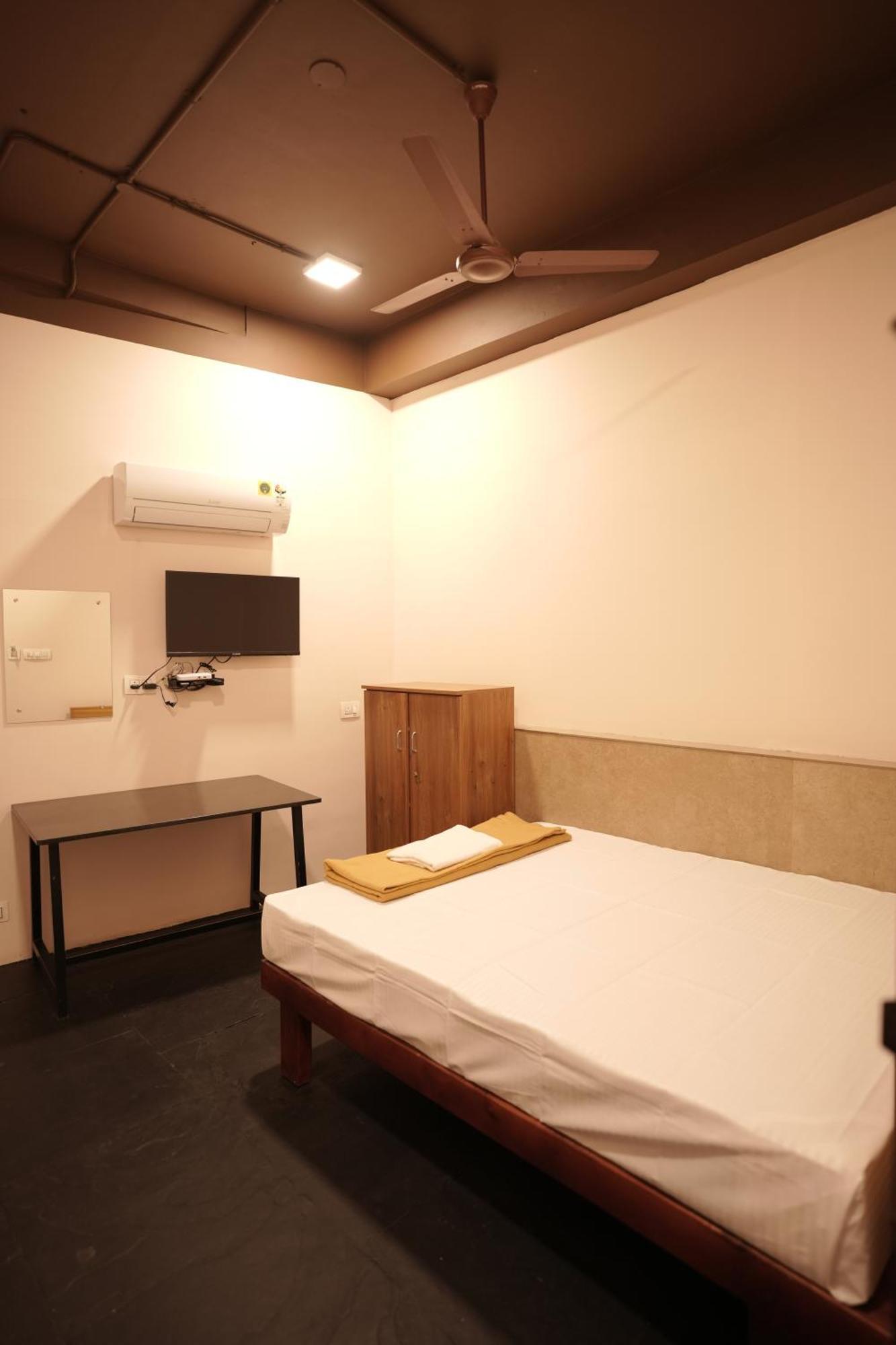 ホテル Reach Residency Kochi エクステリア 写真