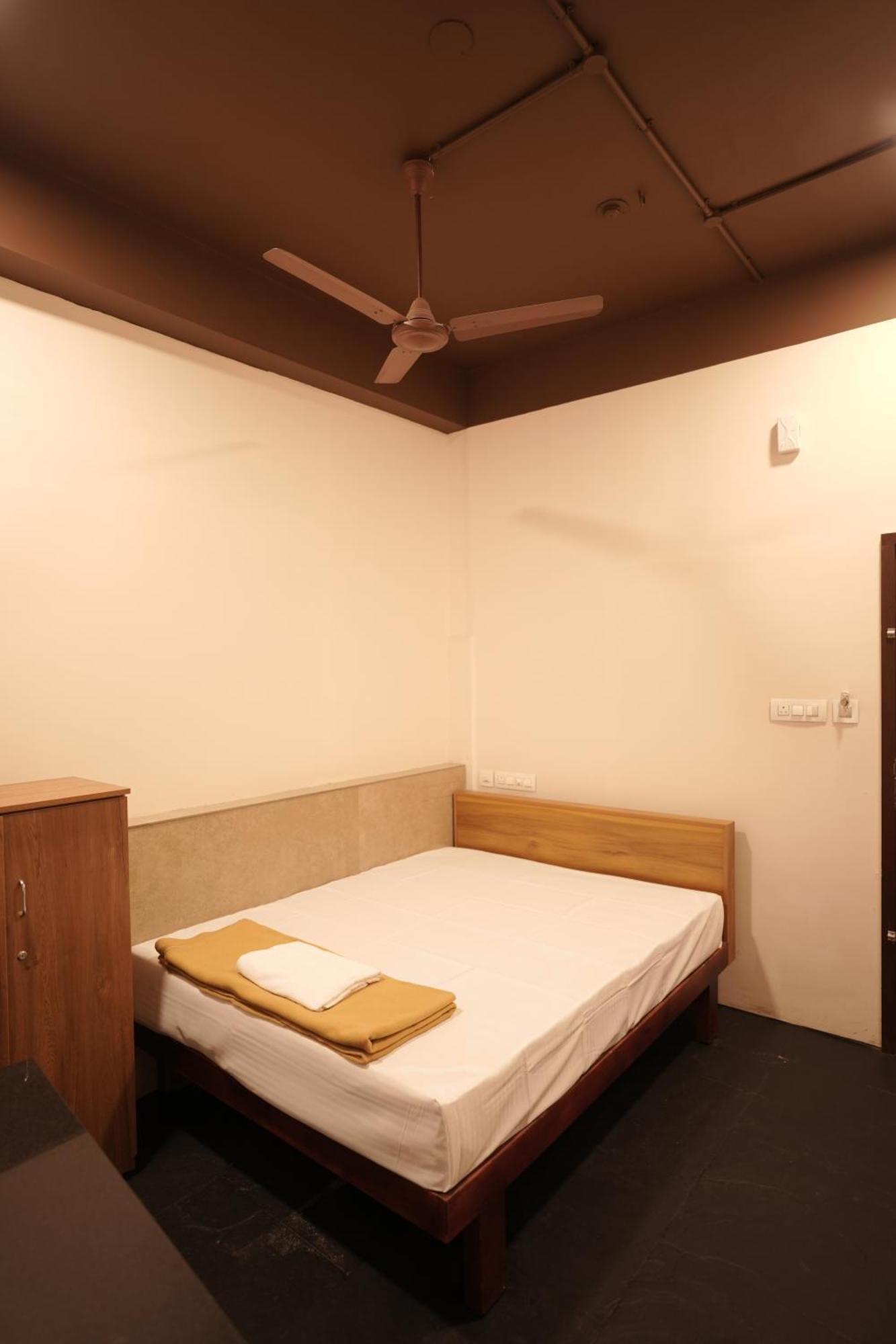 ホテル Reach Residency Kochi エクステリア 写真